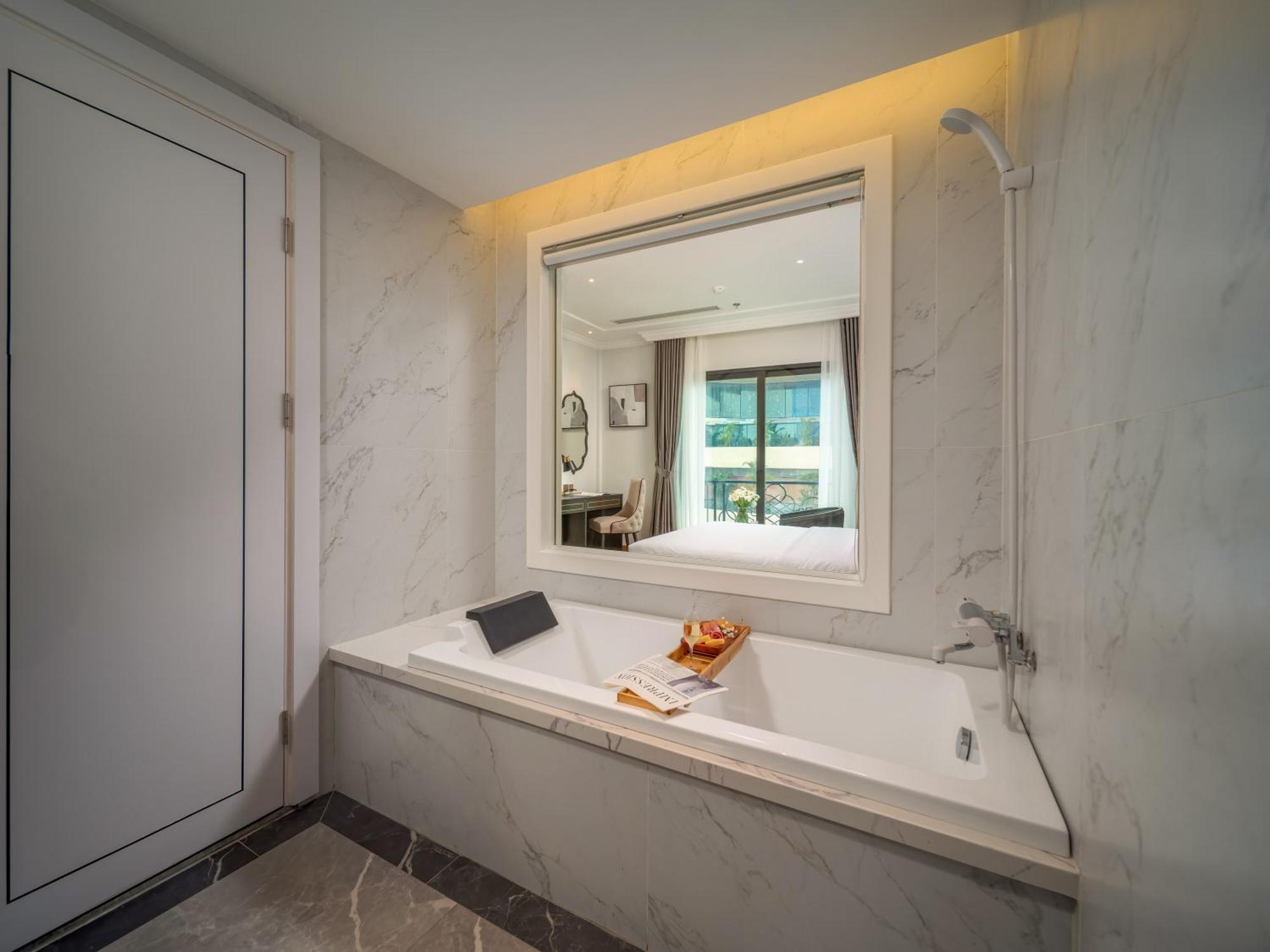 22Land Cloud Hotel Hanoi Room photo
